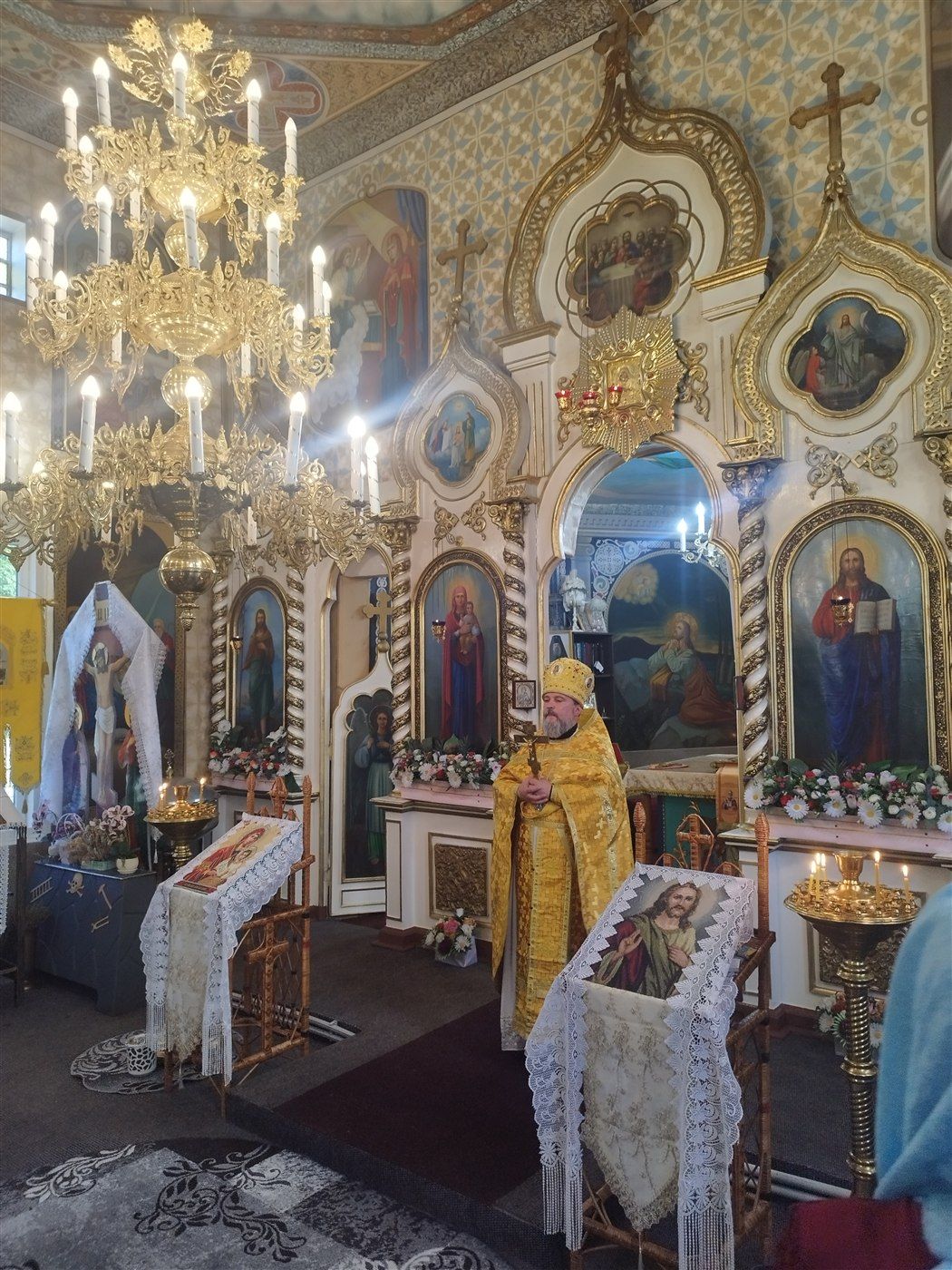 Părintele Valerii, la Sfânta Liturghie